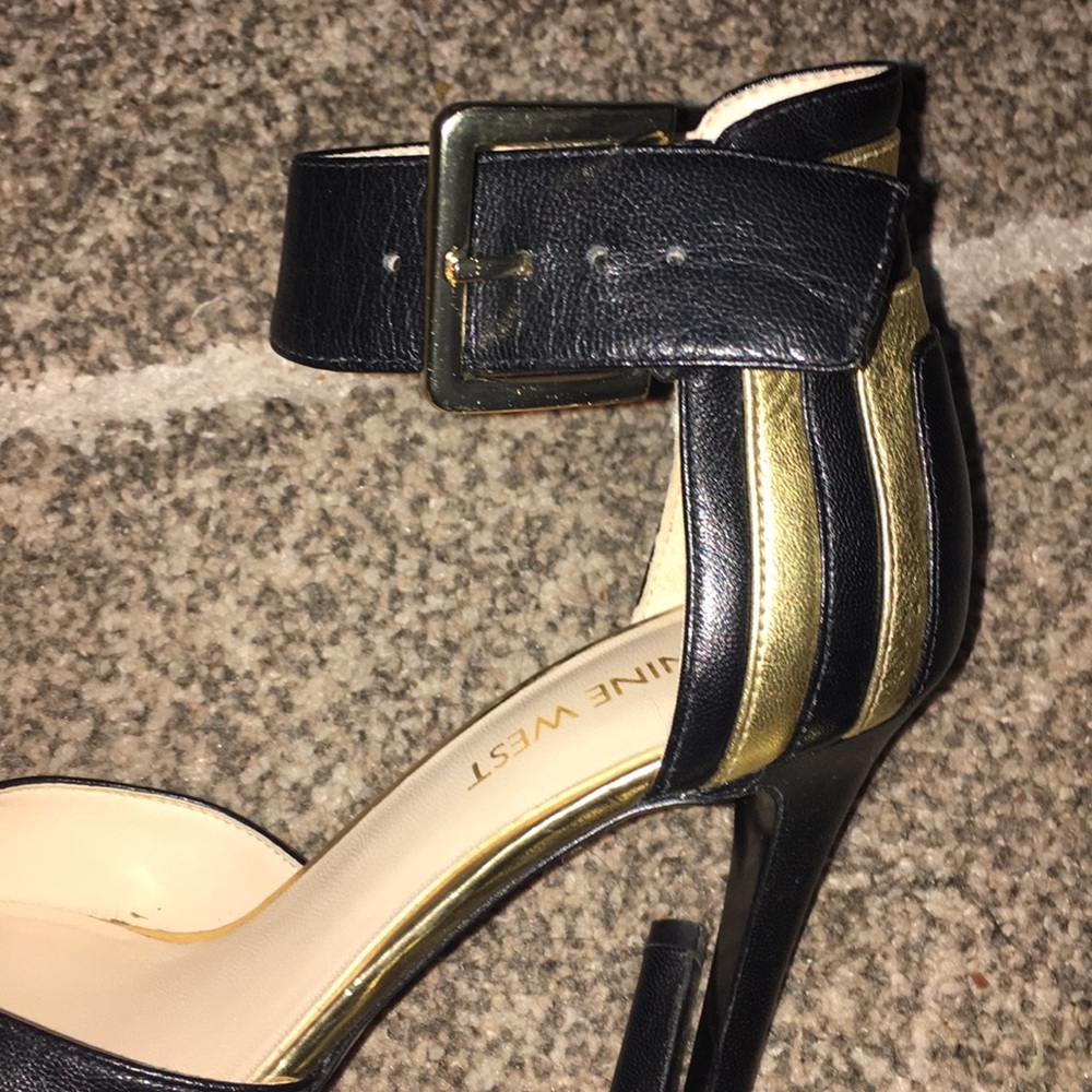 Nine West - Picture 5 of 7